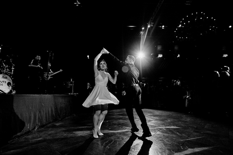 Pierwszy taniec z muzyką „Dirty dancing”